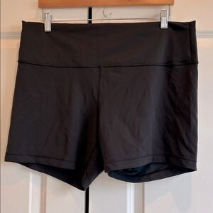 LULULEMON Wunder Train HR Short 6” - Black Size 20 (LL114)